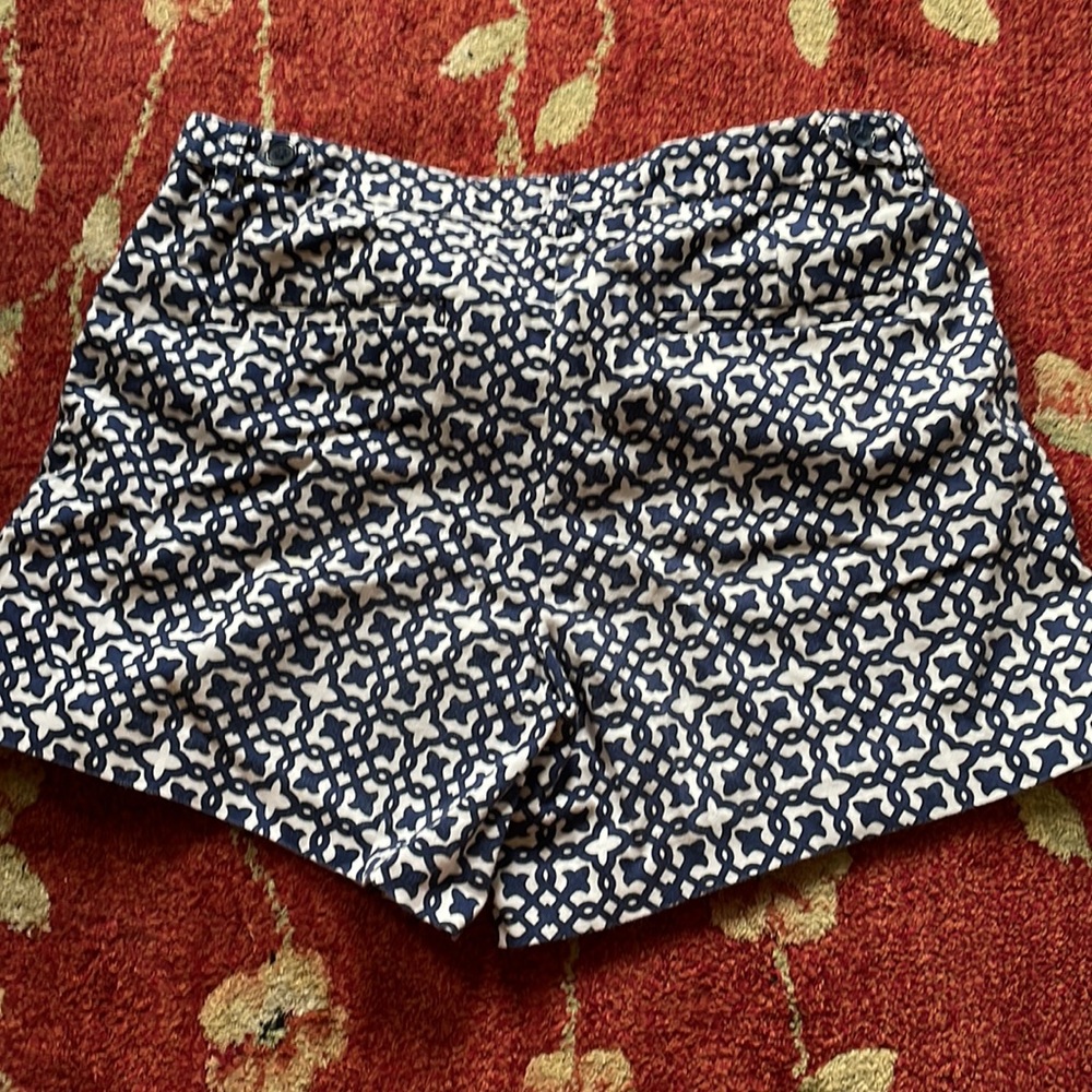 Geometric pattern shorts - Picture 4 of 6